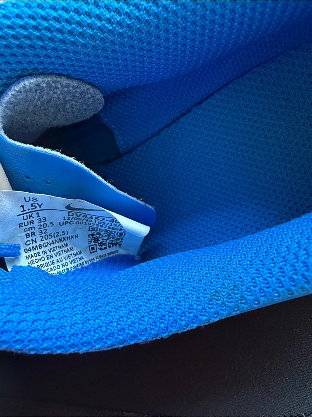 Nike vibrant blue